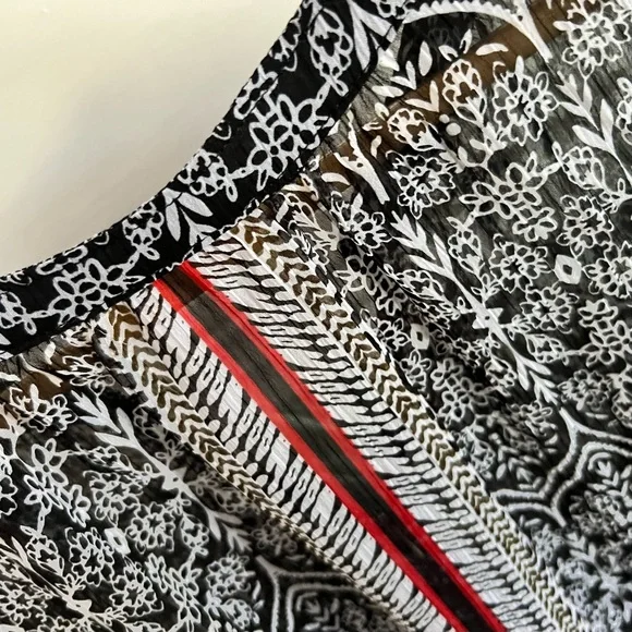 Sheer LIZ CLAIBORNE SLEEVELESS Floral Print BLOUSE Top SHIRT Size Medium M - Picture 6 of 10